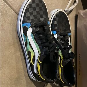Vans Kids Black Checkered w/ FLAMES 🔥 Sneakers